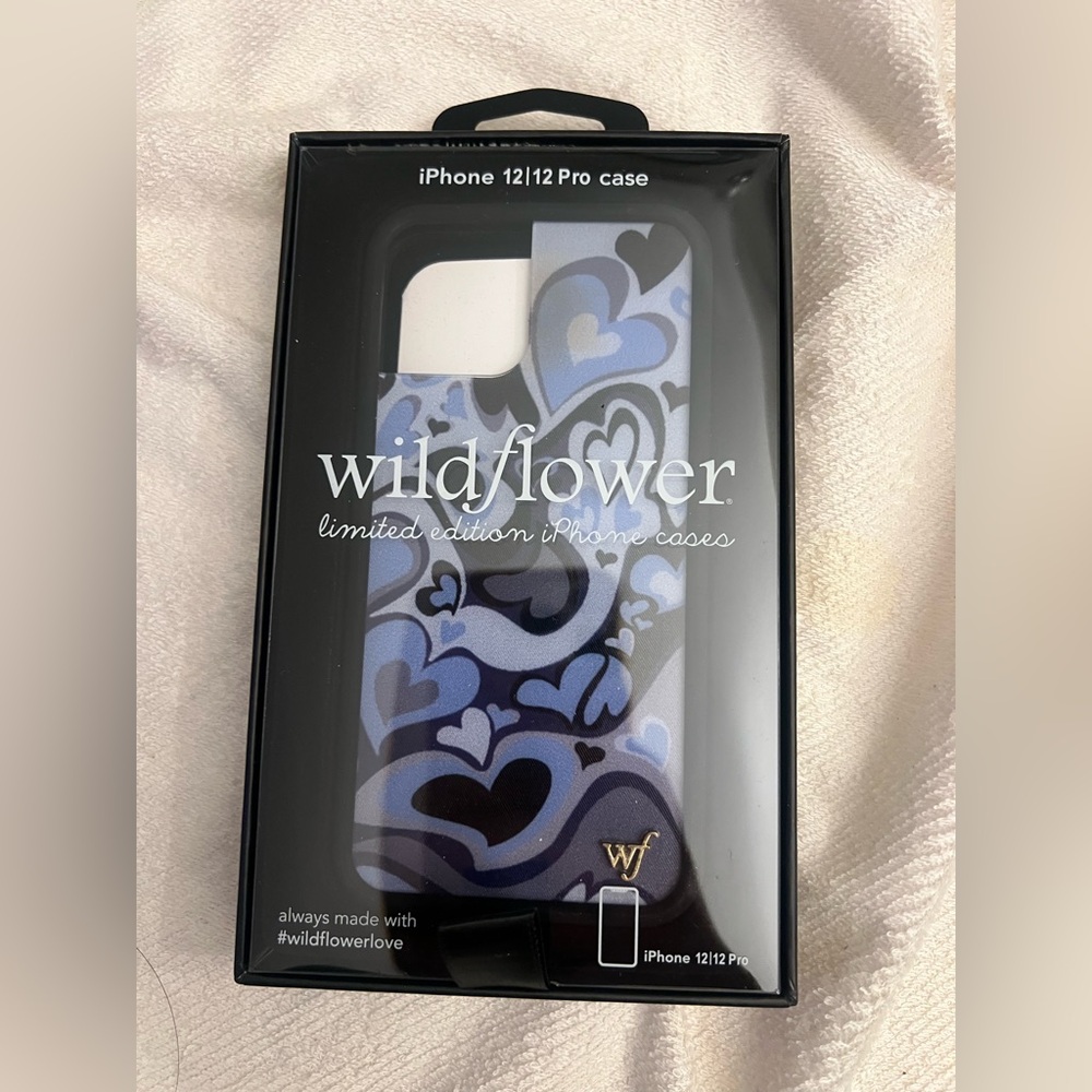 Wildflowers Blue and Black Heart iPhone 12/12 Pro Case